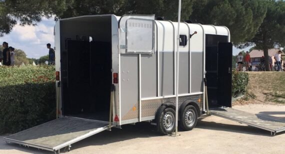 Van Cheval Ifor Williams HB 610 – Transport 4/5 Chevaux – Image 8