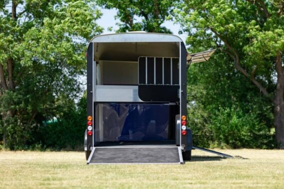 Van Minimax – Transport 3 Chevaux | Confort & Sécurité – Image 8