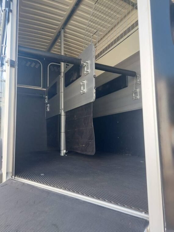 Van Ifor Williams HBX511 – 2 Places, Spacieux et Équipé (2019) – Occasion – Image 7