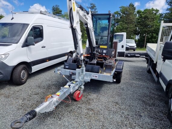 Bobcat E27Z (2023) + Remorque ECIM + 3 Godets + Marteau BRH Furukawa FX35-S – Image 5
