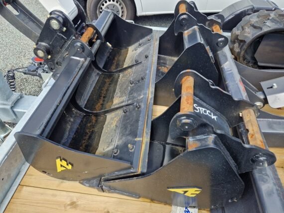 Bobcat E27Z (2023) + Remorque ECIM + 3 Godets + Marteau BRH Furukawa FX35-S – Image 8