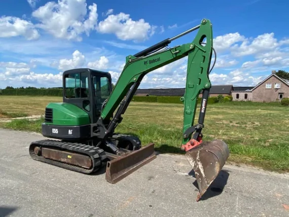 BOBCAT E55 d’Occasion (2012) – Mini-Pelle 5,7T + 3 Godets – Image 4