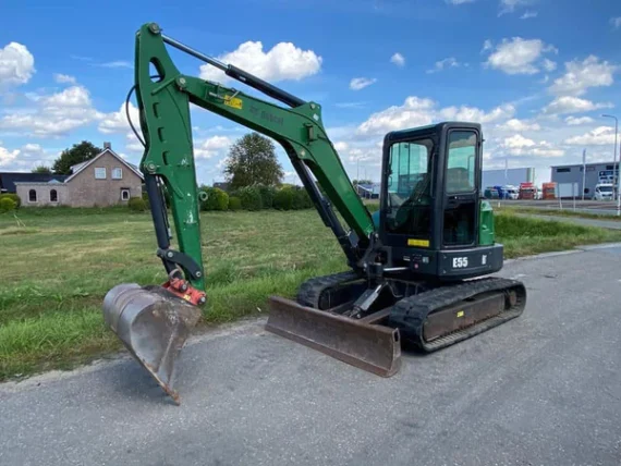 BOBCAT E55 d’Occasion (2012) – Mini-Pelle 5,7T + 3 Godets