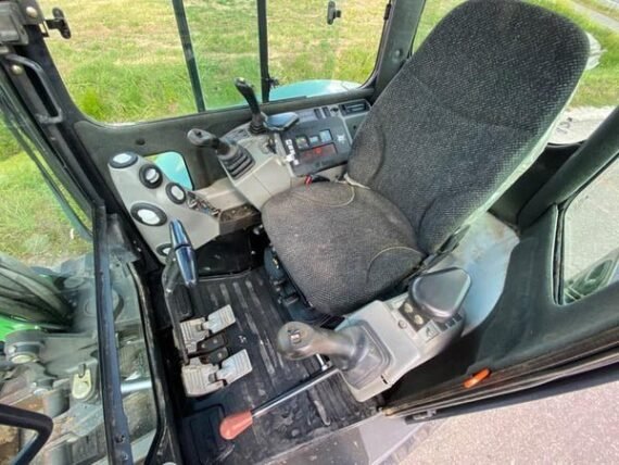 BOBCAT E55 d’Occasion (2012) – Mini-Pelle 5,7T + 3 Godets – Image 7
