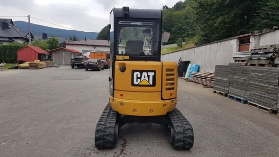 CAT 302.7D CR d’Occasion (2016) – Mini-Pelle 2,67T + 3 Godets – Image 3