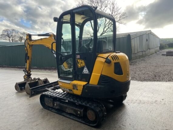 Mini Pelle JCB 8026 CTS (2014) – 2,6T + Équipements – Image 3