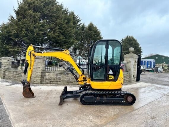 Mini Pelle JCB 8030 ZTS (2012) – 2,8T + Équipements – Image 2