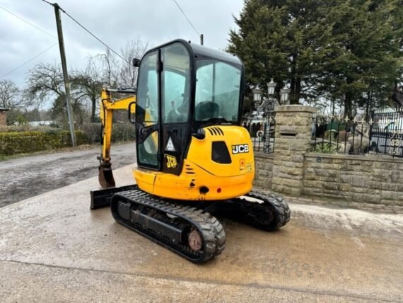 Mini Pelle JCB 8030 ZTS (2012) – 2,8T + Équipements – Image 8