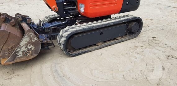 Kubota K008-3 (2021) – Mini Pelle 0,98T, 700 Heures, 3 Godets – Image 3