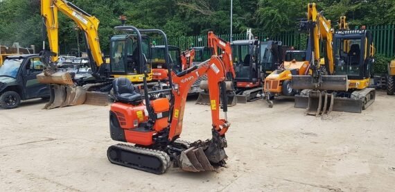Kubota K008-3 (2021) – Mini Pelle 0,98T, 700 Heures, 3 Godets