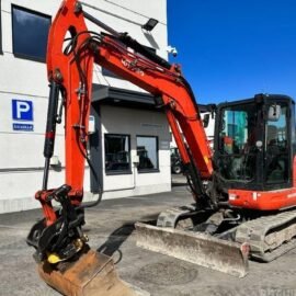 Kubota KX 057-4 (2018) – 5,6T, 5600 Heures, 3 Godets, Bon État