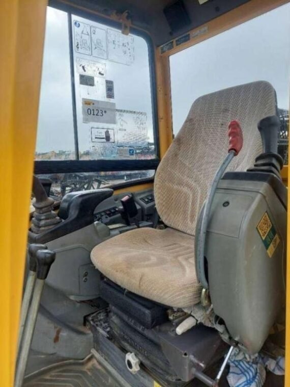 Mini Pelle Volvo ECR28 – 2007 – 2,8T, 4065h, 3 Godets – Image 24