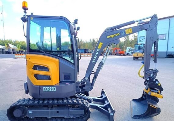Mini Pelle Volvo ECR 25D + ENGCON – 2016, 1100 h, 3 Godets – Image 4