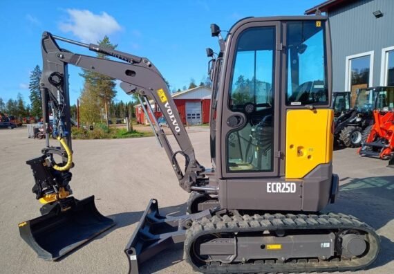 Mini Pelle Volvo ECR 25D + ENGCON – 2016, 1100 h, 3 Godets – Image 6