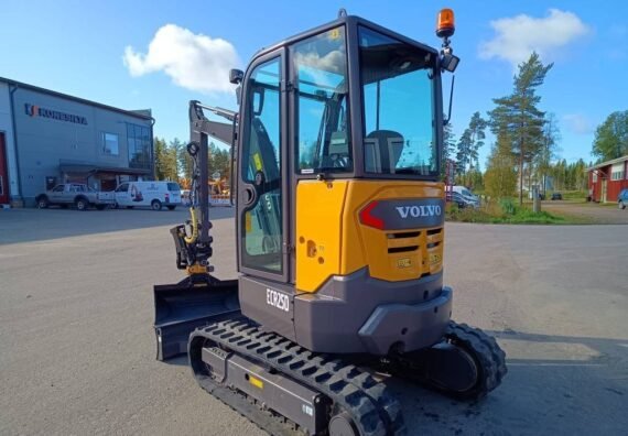 Mini Pelle Volvo ECR 25D + ENGCON – 2016, 1100 h, 3 Godets – Image 7