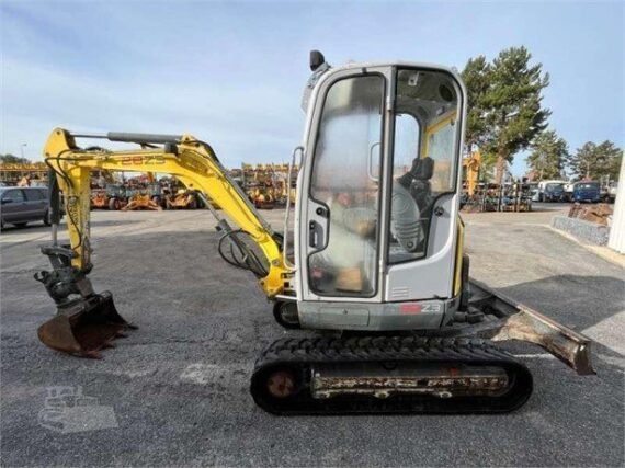 Wacker Neuson 28Z3 RD + 3 GODETS - Mini Pelle Compacte et Performante – Image 3