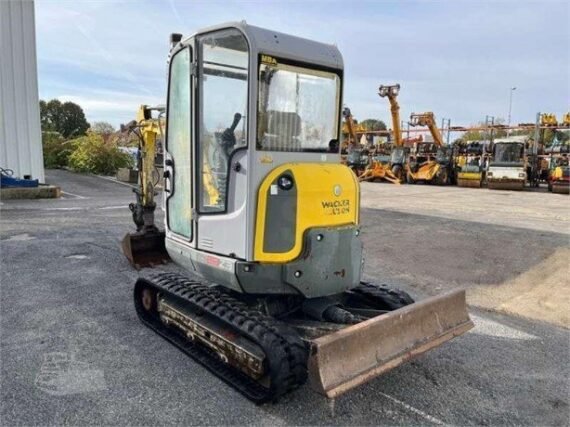 Wacker Neuson 28Z3 RD + 3 GODETS - Mini Pelle Compacte et Performante – Image 4